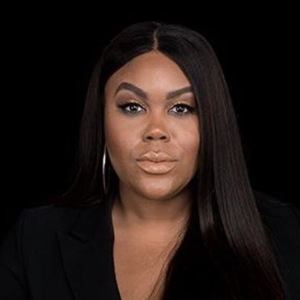 Nina Parker, 44 (Apresentador de programa de TV)