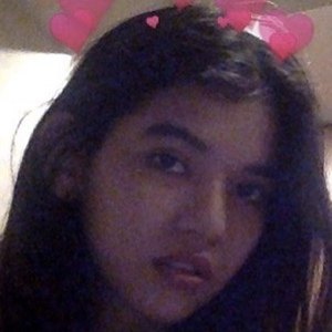 Nina Perry, 24 (TikTok明星)