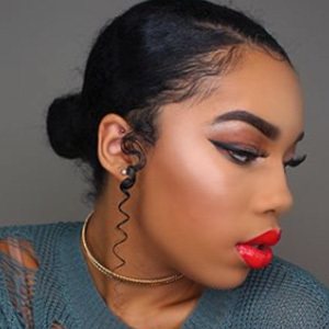 Nini Lanae, 28 (YouTube明星)