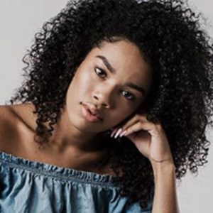 Nini Lanae, 28 (YouTube明星)