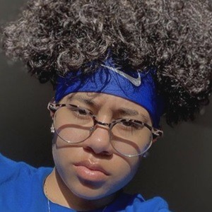 Nisawithcurlss image 4