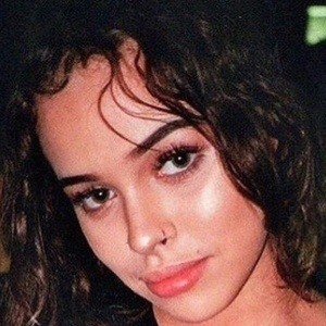 Nisrina Sbia, 26 (Instagram Star)