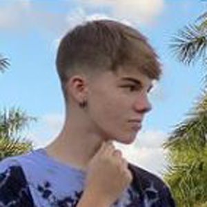 Noah Cutler, 21 (Ngôi sao Instagram)