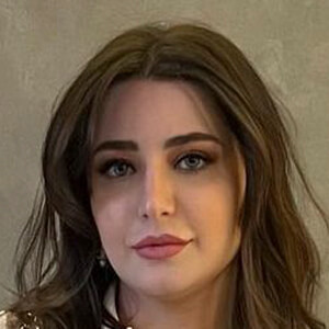 Noelle Nogueira, 29 (Instagram Star)