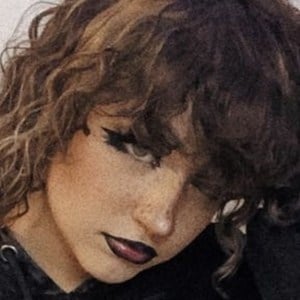 notirena, 24 (TikTok Star)