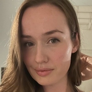 notjennifergarner, 39 (TikTok明星)