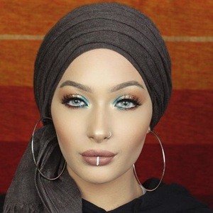 Nura Afia, 32 (YouTube明星)