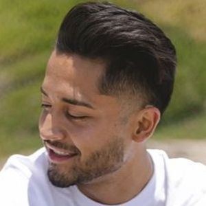 ocnatives, 32 (TikTok Star)