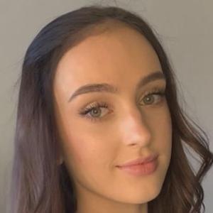 Oda Rikheim, 25 (TikTok明星)