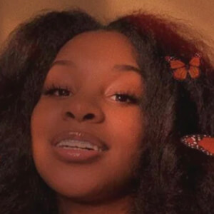 Okayyy.tiara image 5