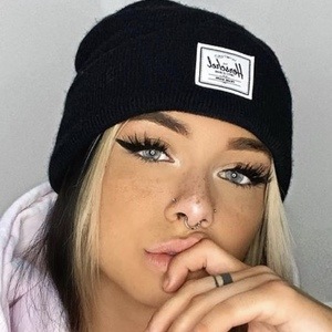 Okokveronica, 24 (TikTok Star)