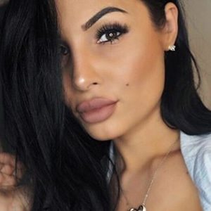 Oksana Alma, 33 (模特)