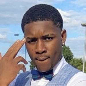 okulaja, 22 (TikTok明星)