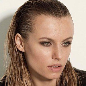 Olga De Mar, 34 (模特)