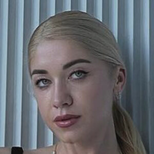 Olga Lavric, 38 (Instagram明星)