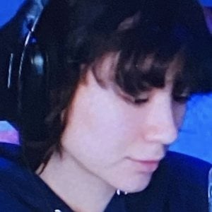 olivesleepy, 24 (Twitch Star)