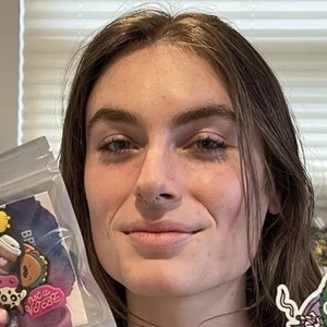 Olivia Aronson, 25 (TikTok Star)