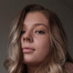 Olivia Berry, 25 (TikTok Star)