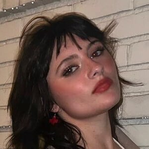 Olivia Bond, 19 (厨师)