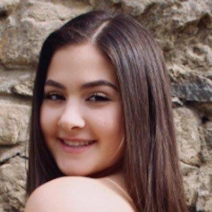 Olivia Cella, 24 (Pop Singer)