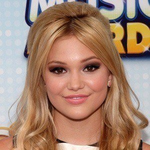 Olivia Holt, 26 (电视女演员)