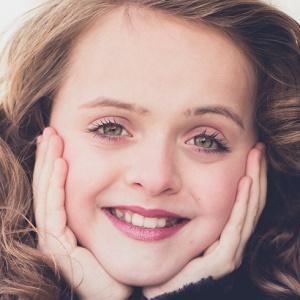 Olivia Kay, 22 (Pop Singer)