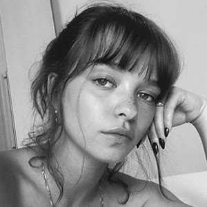 Olivia Mai Barrett image 3