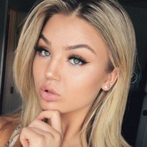Оливиа Мооре image 4