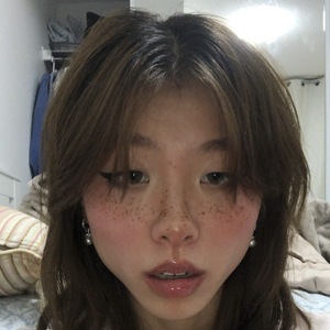 Olivia Sun, 23 (YouTube Star)