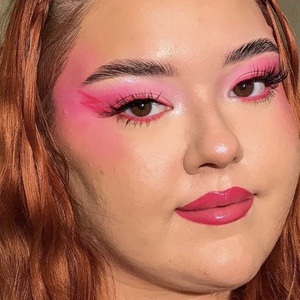 Olivia__makeup image 4