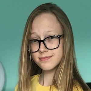 Oliwia Sawinska, 24 (Funimate Star)