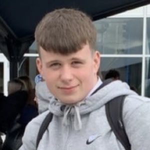 Ollie Ball, 20 (TikTok明星)