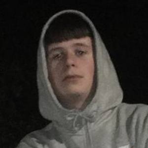 Ollie Ball, 20 (Звезда Тиктока)