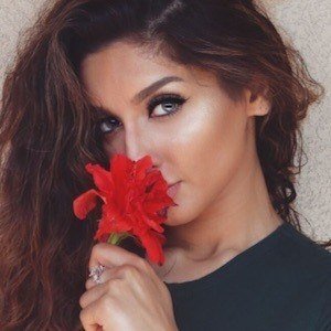 Omehabiba Khan, 32 (Instagram明星)