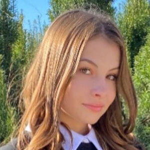 Orosz Anett, 21 (TikTok Star)