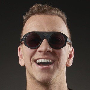 Óscar Alejandro, 39 (YouTube Star)