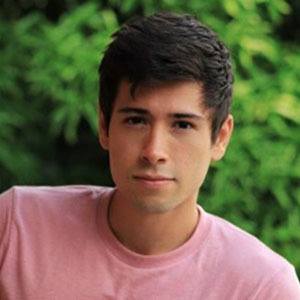 Oscar Cortés, 29 (Instagram Star)