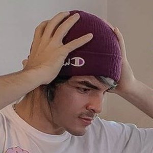 Oscar Lorenzo, 26 (TikTok Star)