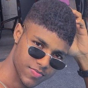 Oscar Muñoz, 24 (Звезда Тиктока)