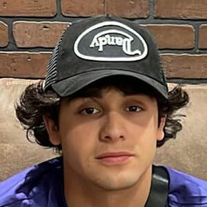Oscar Ortiz image 6