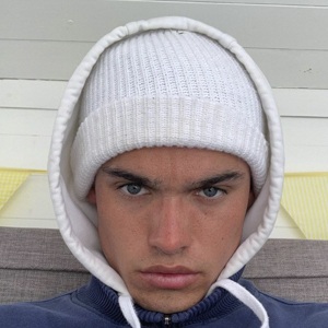 Oscar Silvester image 3