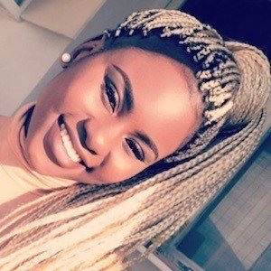 Oscarine Mbikulu Lunzamba image 4