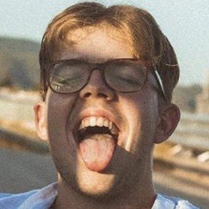 Oscarito, 27 (YouTube-ster)