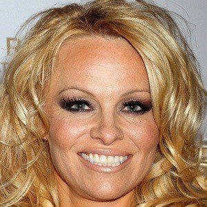 Pamela Anderson, 56 (Atriz De Televisão)