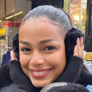 Pamela Hughes image 8