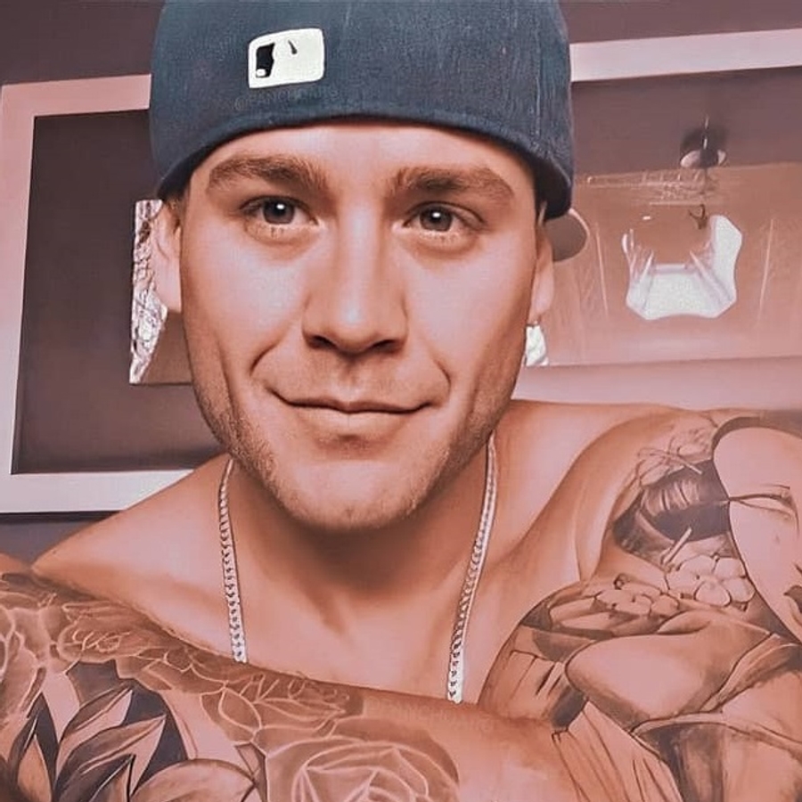 Pancho Rodríguez, 41 (Modella)