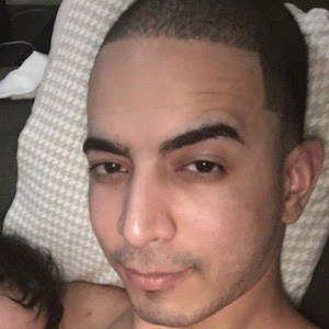 Papi J Melo, 33 (Chanteur de musique du monde)