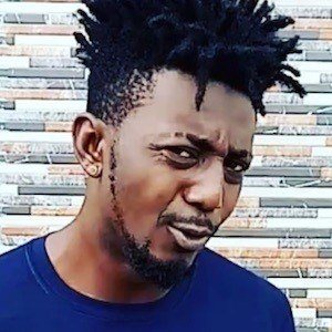 Papii-J, 37 (Nghệ sĩ chơi trống)