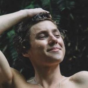 Paris Rosenbaum image 2