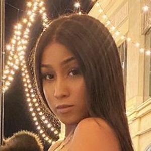 Paris Simone image 6